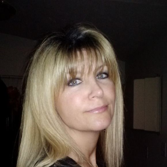 Meet your Posher, Rena - Picture 1 of 1